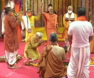 04_08_2020-mandir_neev_20589832_13011566